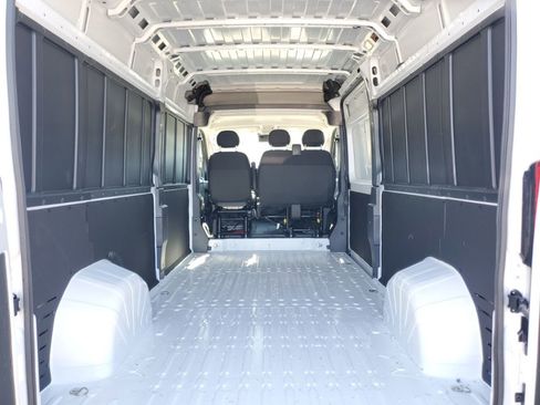 Used 2024 RAM ProMaster 2500 image 26