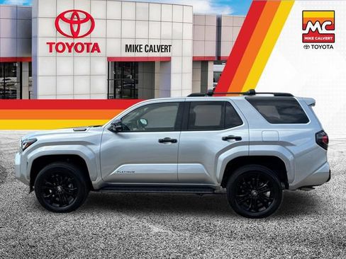 Used 2026 Toyota 4Runner Platinum AWD/4WD image 2
