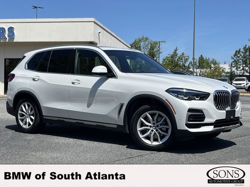 Used 2023 BMW X5 xDrive40i w/ Parking Assistance Package image 1