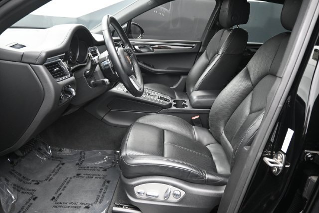 Used 2018 Porsche Macan GTS AWD/4WD image 13