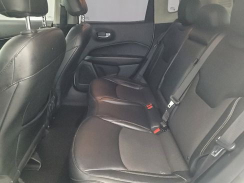 Used 2021 Jeep Compass Latitude FWD image 18