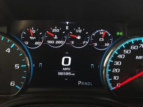 Used 2019 Chevrolet Suburban Premier w/ Premier Plus Edition AWD/4WD image 13