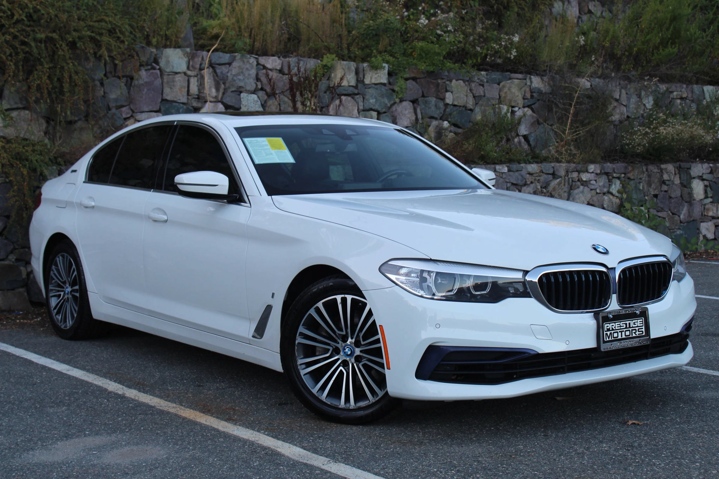 Used 2019 BMW 530e xDrive AWD/4WD image 4