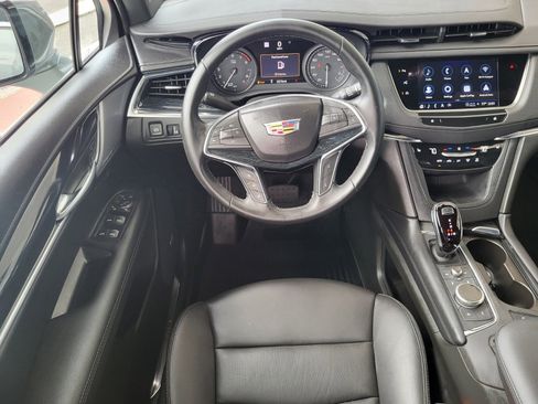 Used 2025 Cadillac XT5 Premium Luxury w/ Technology Package FWD image 13