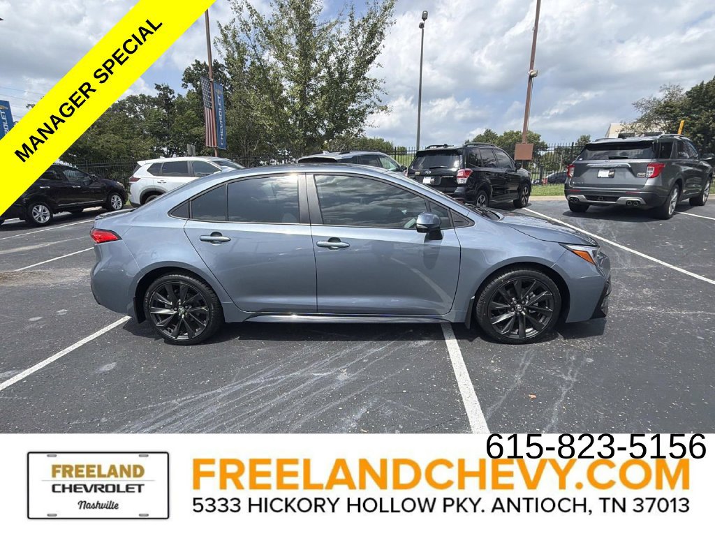 Used 2026 Toyota Corolla SE FWD image 2