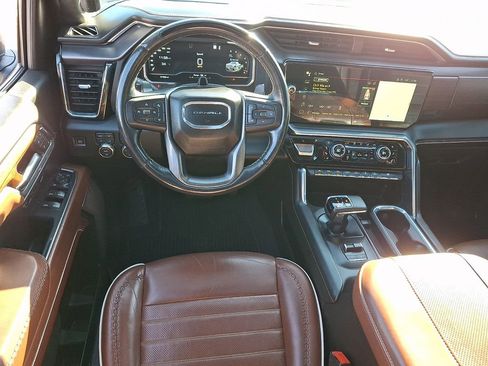 Used 2023 GMC Sierra 1500 Denali Ultimate image 11