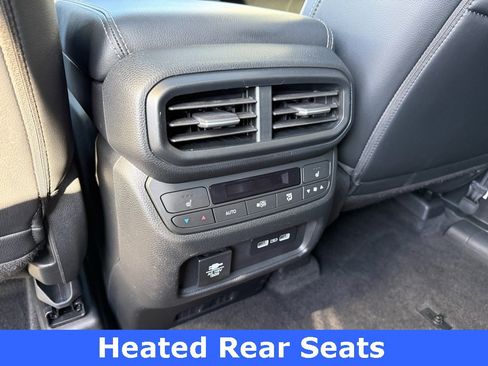 Used 2023 Honda Pilot Elite image 9