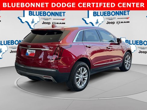 Used 2020 Cadillac XT5 Premium Luxury FWD image 5