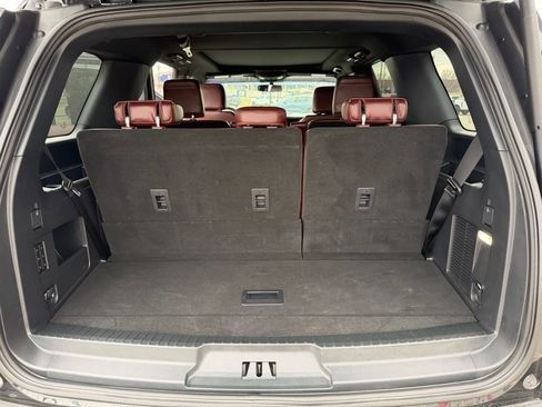 Used 2024 Ford Expedition Limited image 12