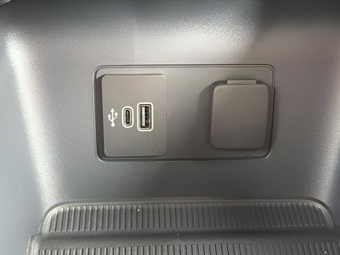 New 2026 Ford Explorer Active w/ Active Comfort Package AWD/4WD image 6