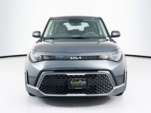 Used 2025 Kia Soul LX w/ LX Technology Package image 2