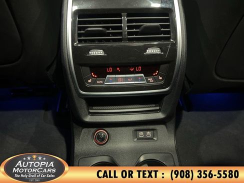 Used 2021 BMW X7 M50i AWD/4WD image 30