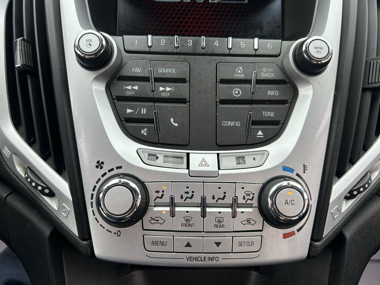 Used 2014 GMC Terrain SLE AWD/4WD image 24