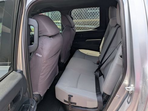 Used 2025 Toyota Tacoma SR5 AWD/4WD image 11