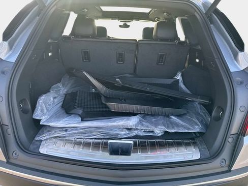 New 2026 Cadillac XT5 Premium Luxury w/ Driver Assist Package AWD/4WD image 5