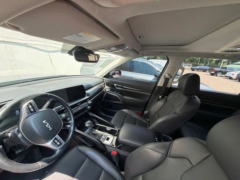 Used 2025 Kia Telluride S AWD/4WD image 10