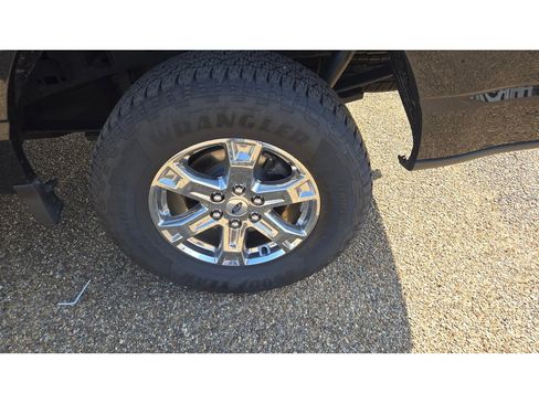 Used 2021 Ford F150 Lariat AWD/4WD image 10