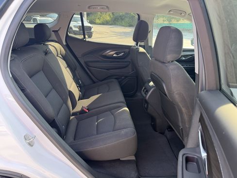 Used 2023 GMC Terrain SLE FWD image 10