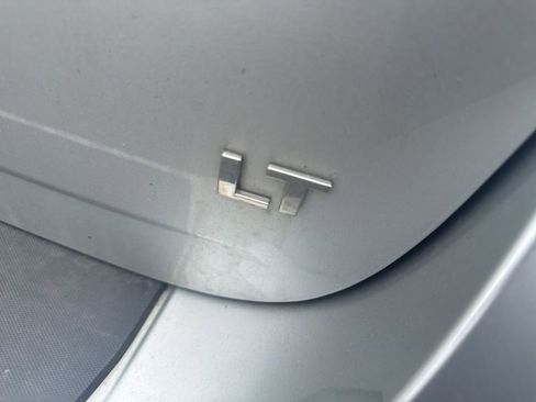 Used 2017 Chevrolet Equinox LT w/ Convenience Package image 6