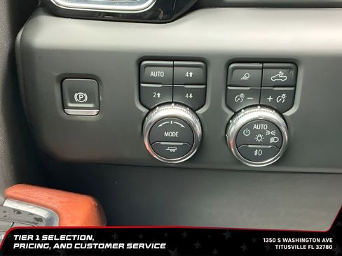 Used 2024 GMC Sierra 3500 Denali Ultimate AWD/4WD image 30