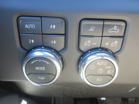 New 2026 GMC Sierra 3500 AT4 image 17