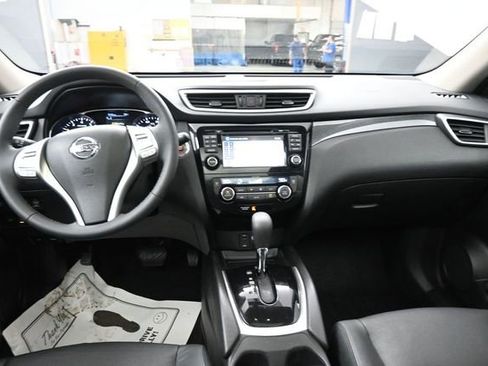 Used 2015 Nissan Rogue SL w/ SL Premium Package AWD/4WD image 23