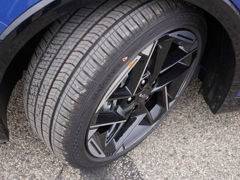 New 2025 Kia K4 GT-Line image 9