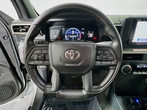 Used 2026 Toyota Tacoma SR5 RWD image 17
