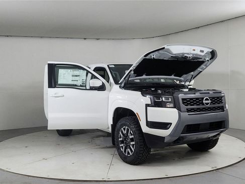 New 2026 Nissan Frontier SV w/ All-Weather Content Package image 9