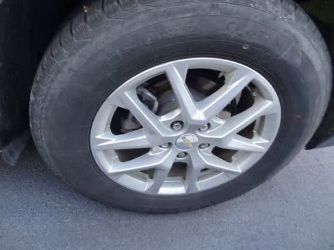 Used 2023 Chevrolet Equinox LT image 14