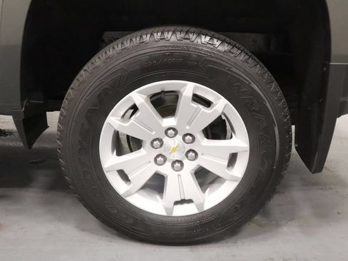 Used 2018 Chevrolet Colorado LT w/ LT Convenience Package AWD/4WD image 21