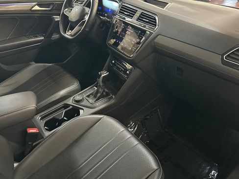 Certified 2024 Volkswagen Tiguan SE R-Line AWD/4WD image 20