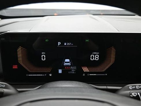 Used 2026 Kia Sportage LX FWD image 9