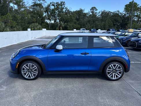 New 2026 MINI Cooper 2-Door Hardtop image 4