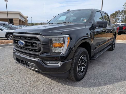 Certified 2023 Ford F150 XLT w/ Equipment Group 302A High image 9