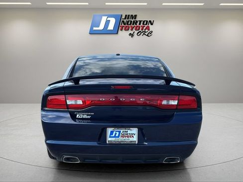 Used 2013 Dodge Charger SXT RWD image 6