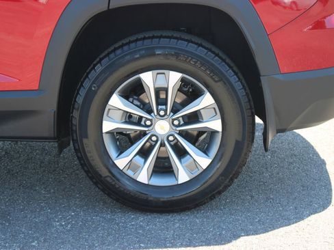 Used 2026 Chevrolet Equinox LT w/ LPO, Floor Liner Package AWD/4WD image 18