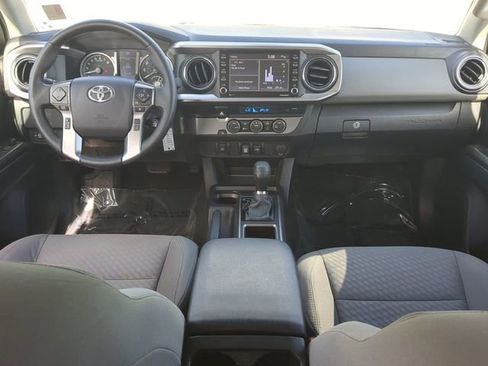 Certified 2022 Toyota Tacoma SR5 image 15