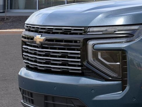 New 2026 Chevrolet Suburban High Country AWD/4WD image 13