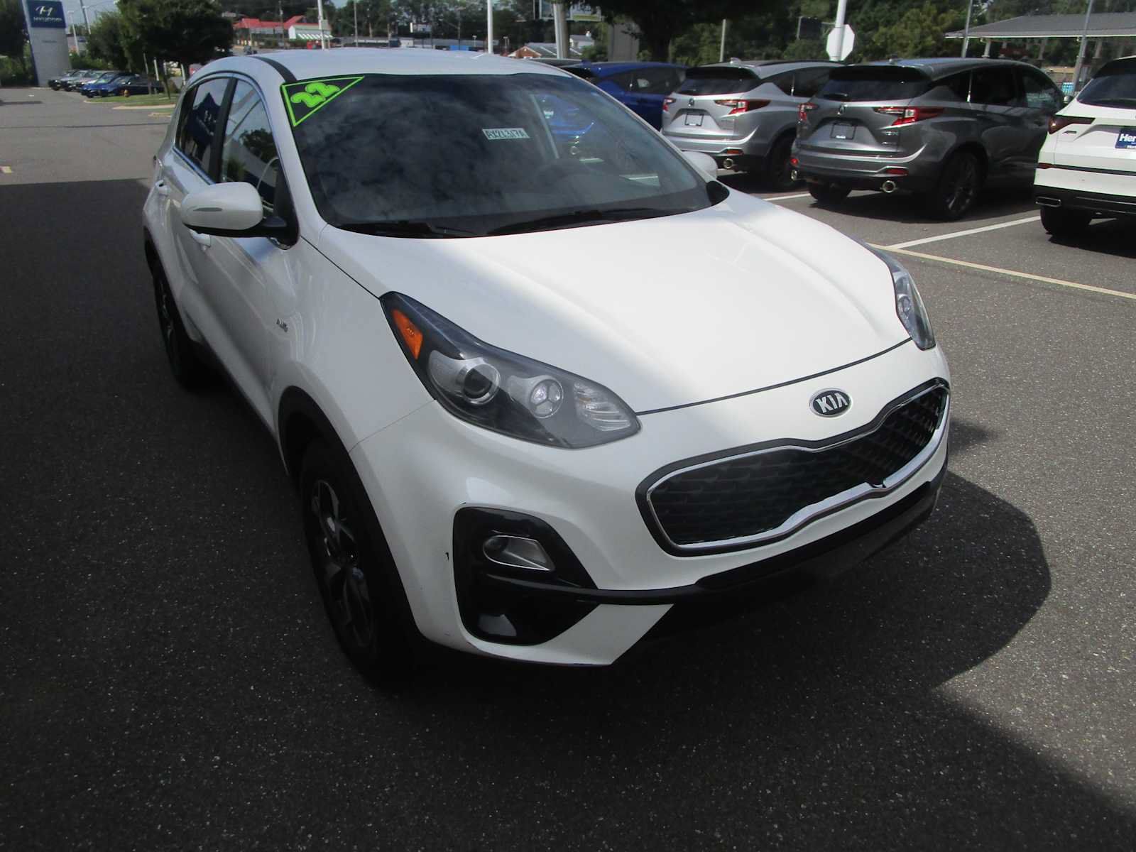 Used 2022 Kia Sportage LX AWD/4WD image 4