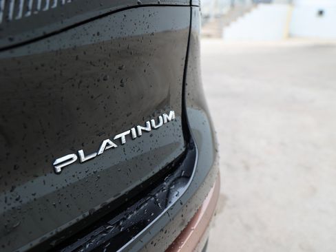 Used 2025 Toyota Crown Platinum image 13