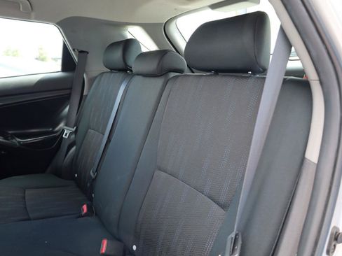 Used 2011 Toyota Matrix FWD image 13