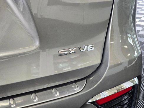 Used 2019 Kia Sorento SX image 15