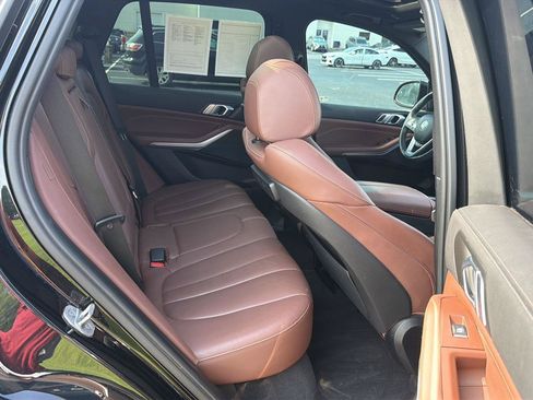 Used 2022 BMW X5 sDrive40i w/ Climate Comfort Package RWD image 13