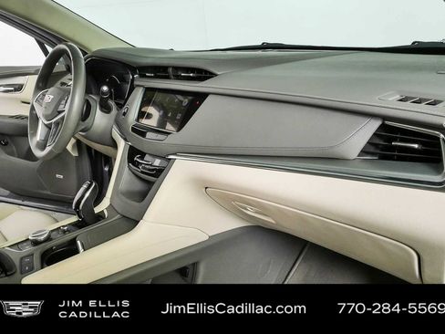 Used 2020 Cadillac XT5 Premium Luxury FWD image 23