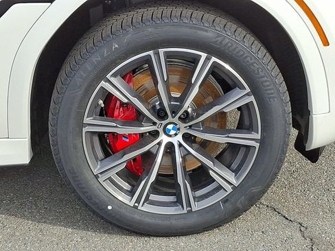 New 2026 BMW X6 xDrive40i image 9