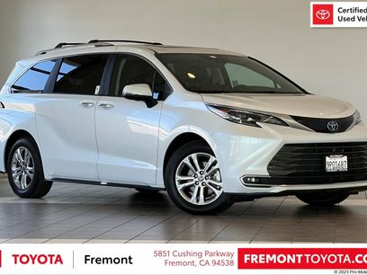 Certified 2024 Toyota Sienna Platinum