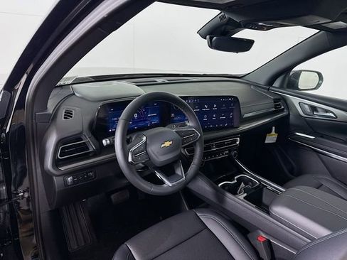 New 2026 Chevrolet Traverse LT image 9