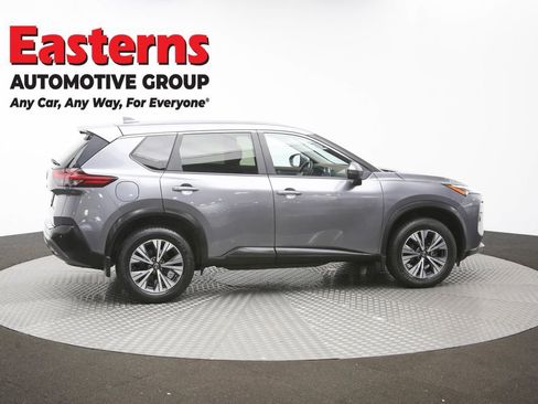 Used 2023 Nissan Rogue SV AWD/4WD image 39