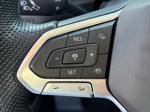 Used 2022 Volkswagen Atlas SEL Premium image 26